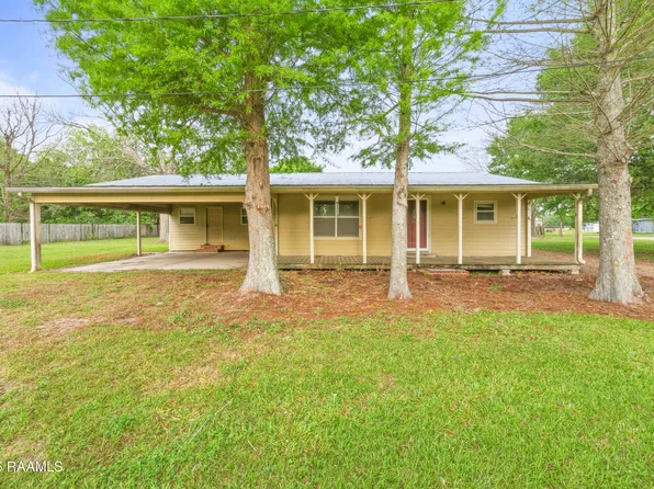 132 Canary Ln, Lafayette, LA 70529