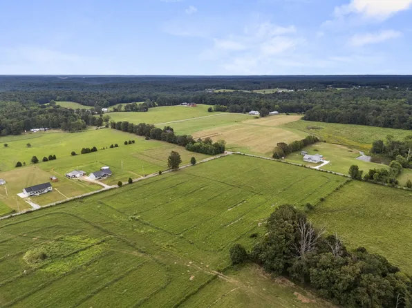 0 Hurt Loop, Mc Ewen, TN 37101