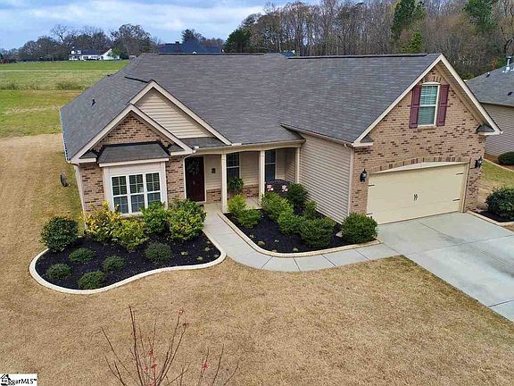 2nd image of 5 Campbells Farm Dr