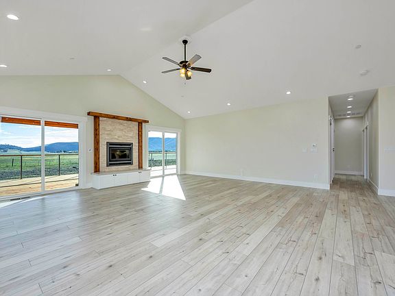 5th image of 19490 Long Horn Ln
