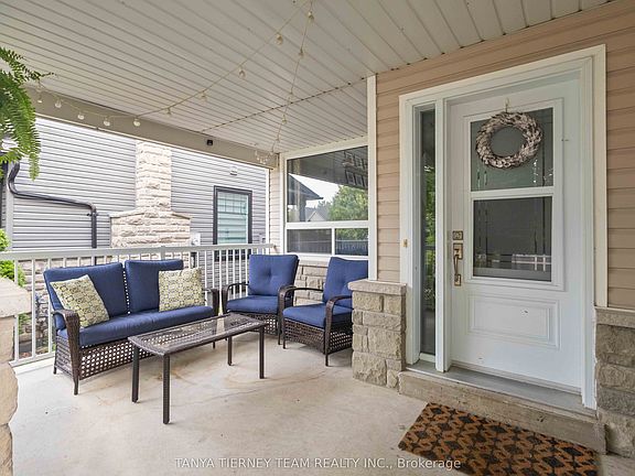 4th image of 140 Vipond Rd