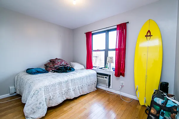 Rented by Nooklyn NYC LLC | media 19