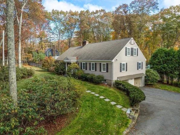 199 Country Dr, Weston, MA 02493