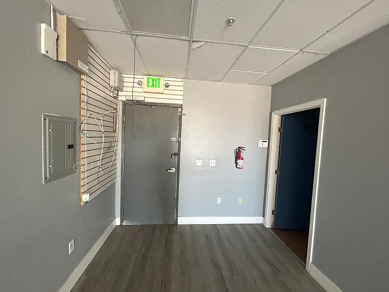 Unit Photo