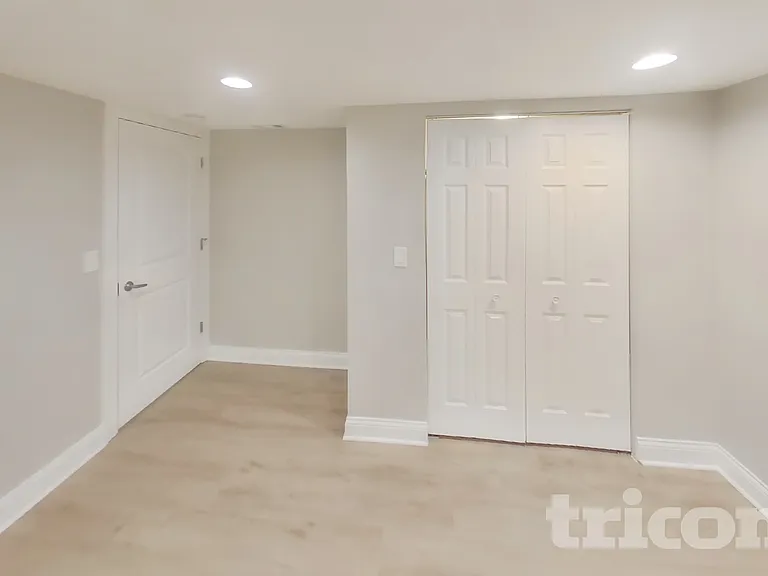 1421 Redwood Dr — Photo 10