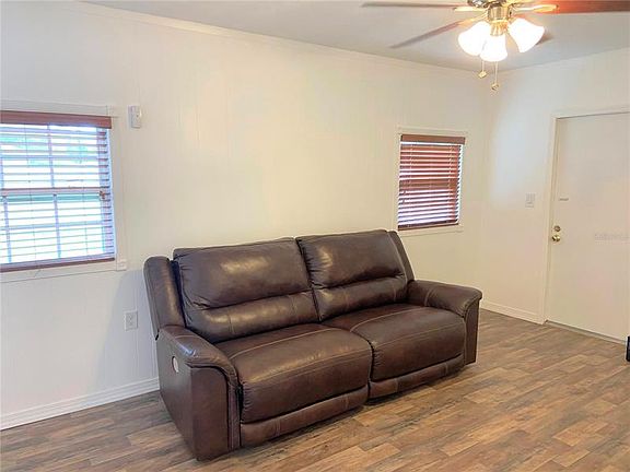4th image of 5761 Whistlewood Cir