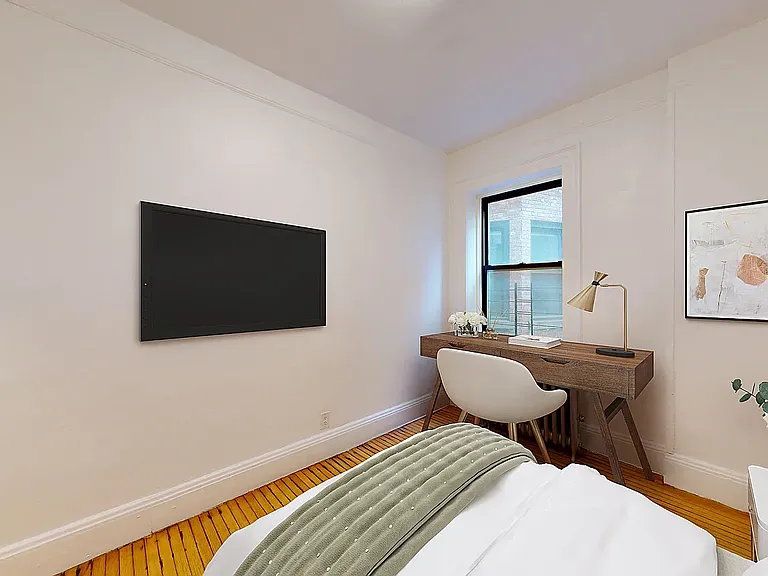 293 Riverside Dr #5C — Photo 3