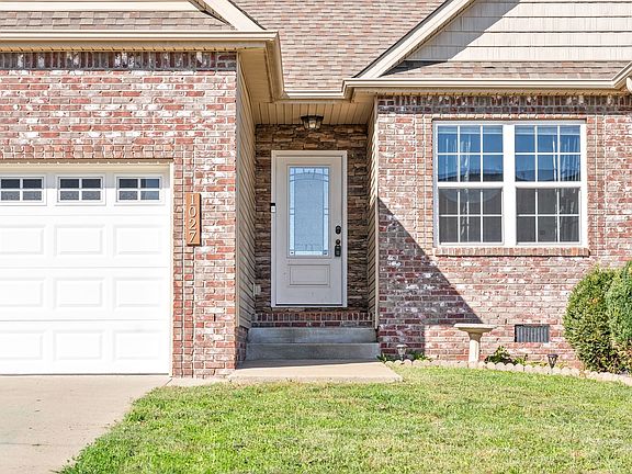 5th image of 1027 Dwight Eisenhower Way