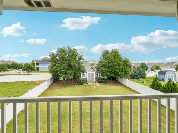 9141 Cranston Ct, Aubrey, TX 76227