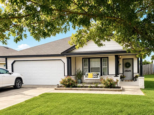 145 Katie Ct, Boerne, TX 78006