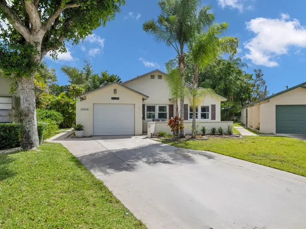 20924 N Springs Terrace, Boca Raton, FL 33428