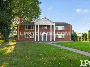 2139 Collinway St APT 1, Ottawa Hills, OH 43606