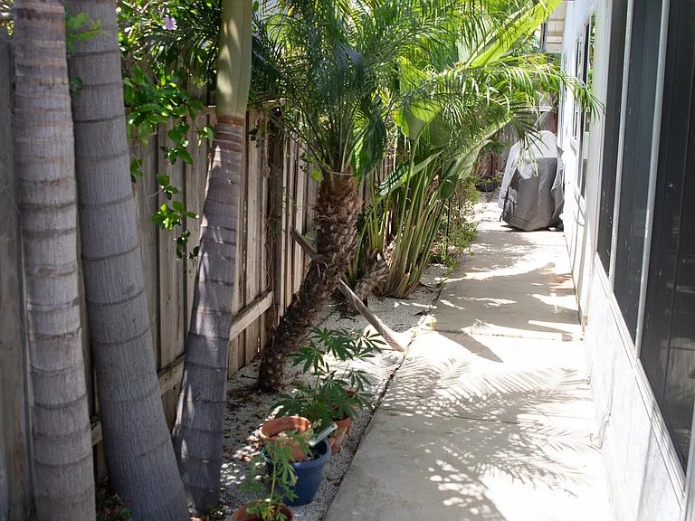 11357 Linares St — Photo 27