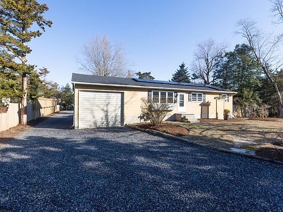 3rd image of 30 S Old Tuckahoe Rd