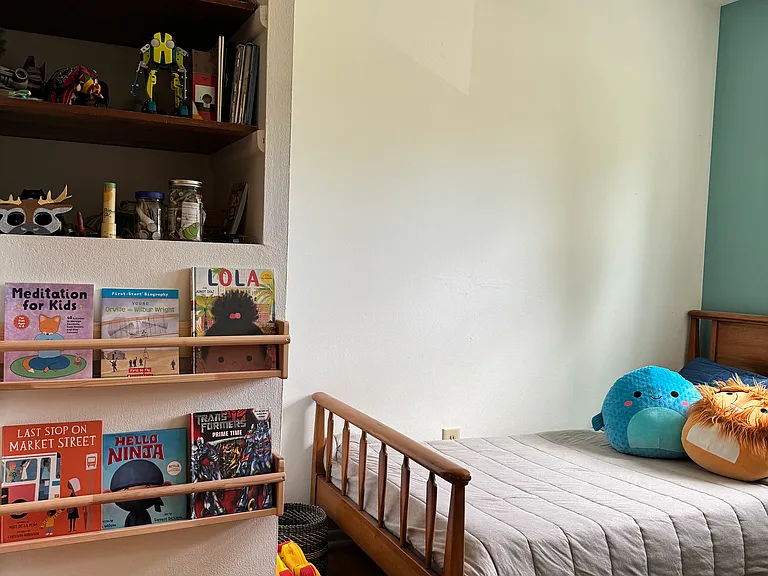 Upper bedroom