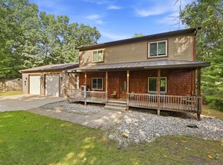 8669-17 Mile Rd NE, Cedar Springs, MI 49319