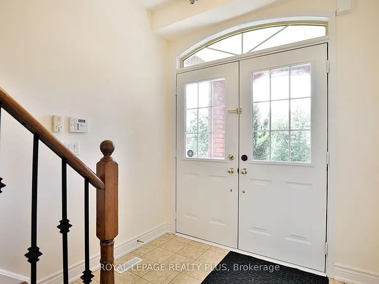 3877 Stardust Dr — Photo 5