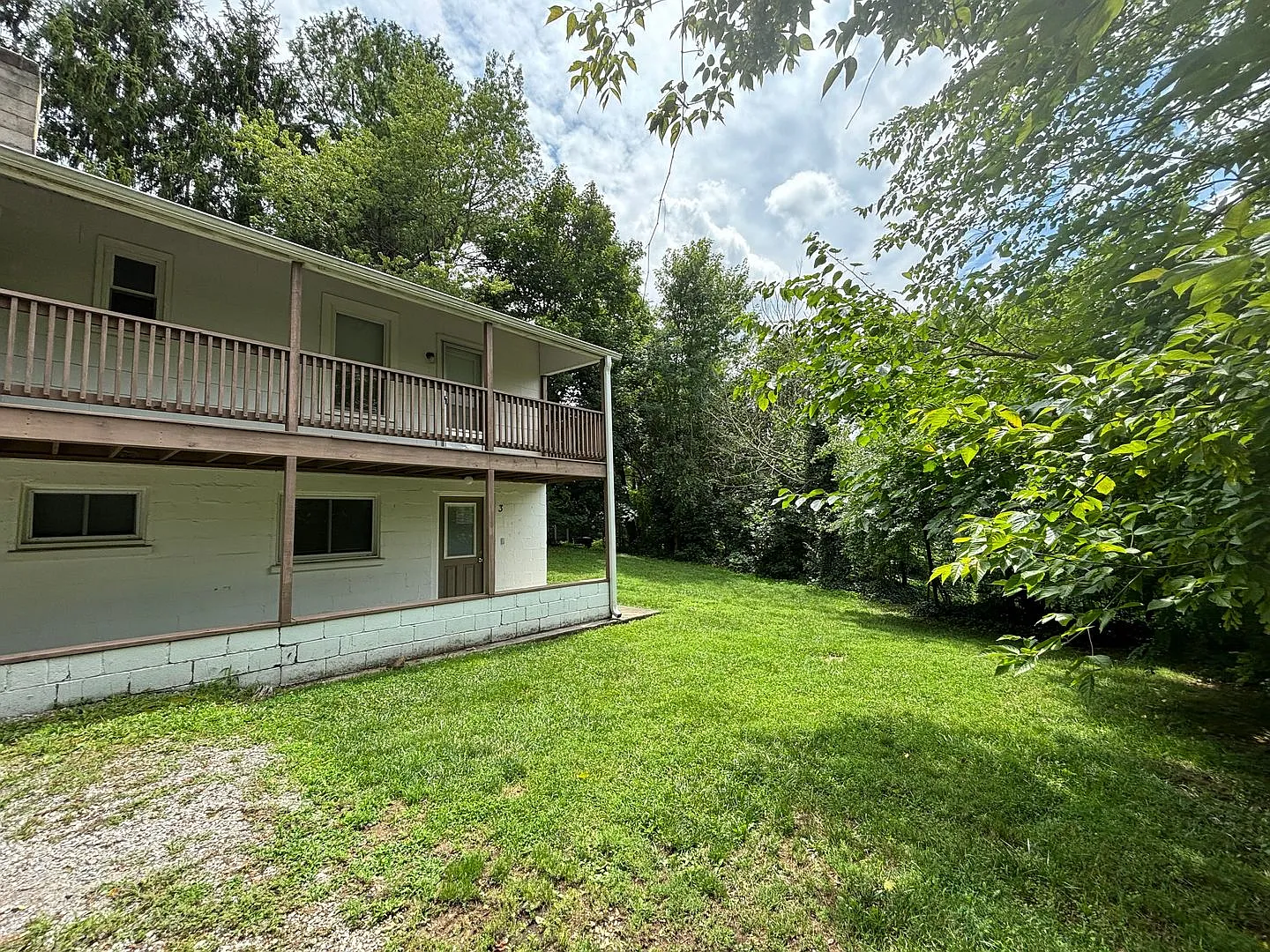 3 Bedroom 1 Bath Duplex — Photo 2