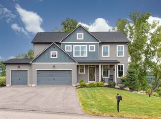 5508 Rolling Meadows Way, Camillus, NY 13031