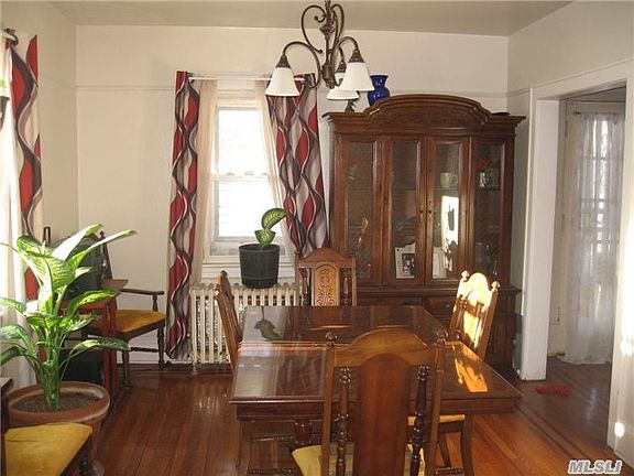 3rd image of 136 Kennedy Ave
