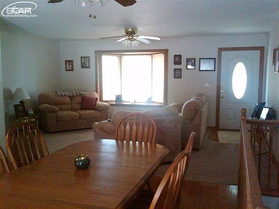 4th image of 9417 Elaine Dr