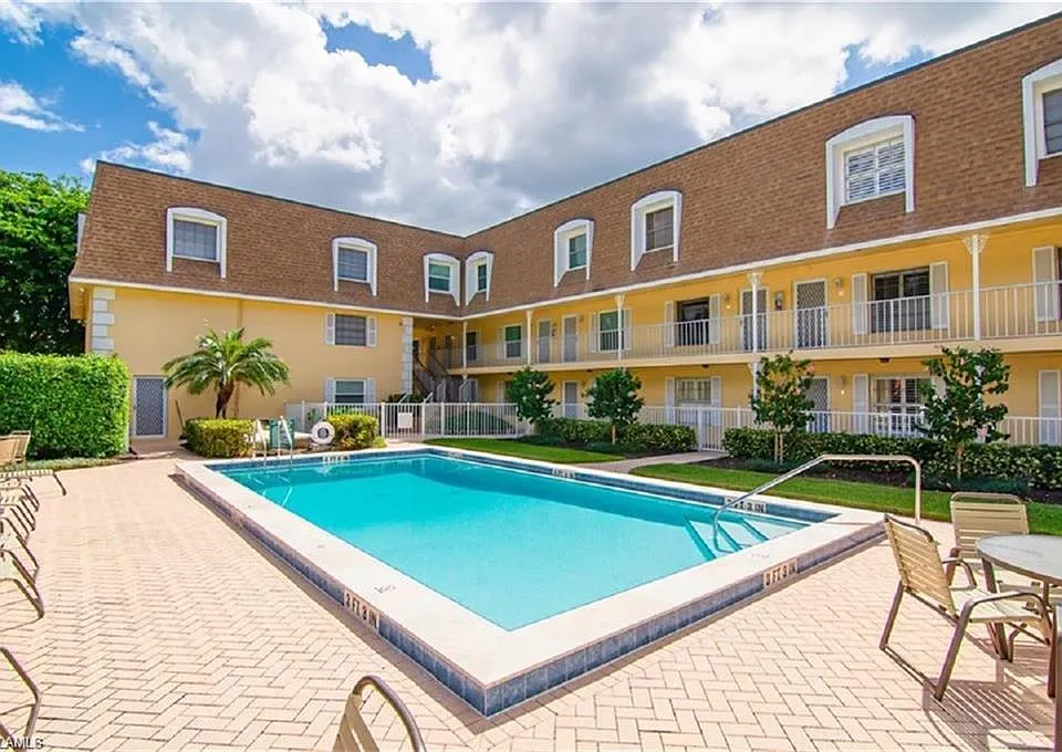 1222 Gordon Dr #18