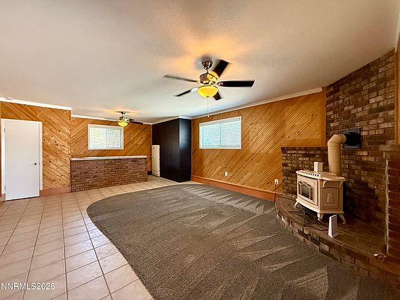 3rd image of 46 Maple Dr