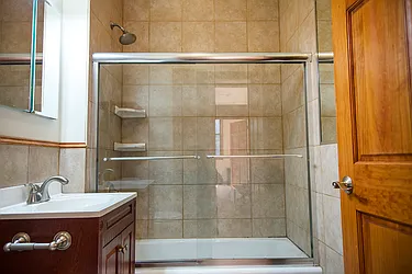 Rented by Easy Rental LLC