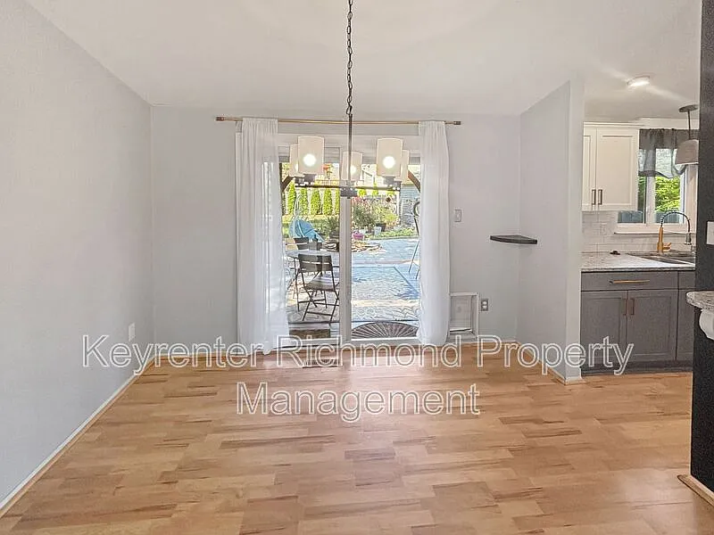 4 bed, 3.0 bath, 1820 sqft, $2,950 — Photo 4