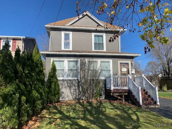 23 W Drullard Ave, Lancaster, NY 14086