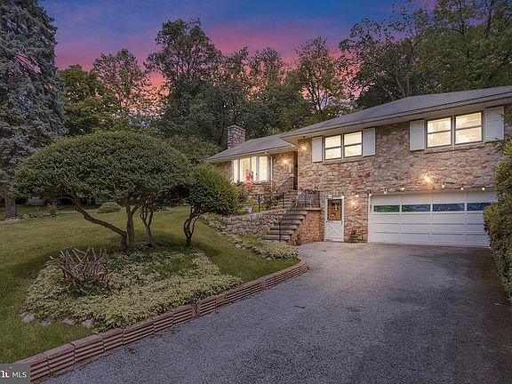 2nd image of 1317 Lorraine Rd