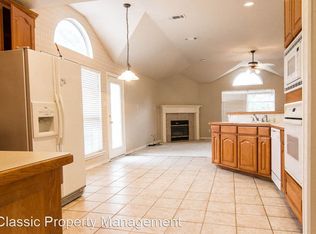 12613 Sweet Bay Dr, Euless, TX 76040