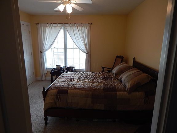 5th image of 200 Coates Ct