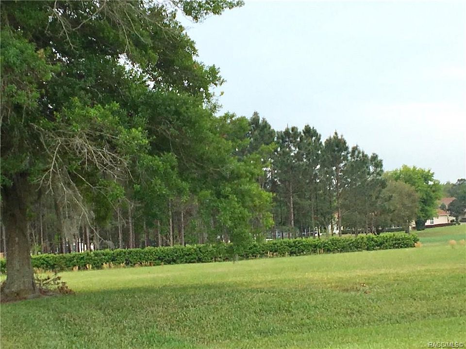 2nd image of 608 W Fenway Dr