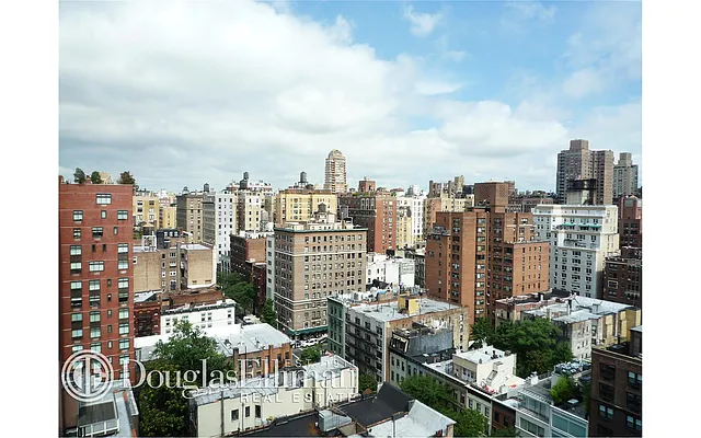 Sold by Douglas Elliman | media 7