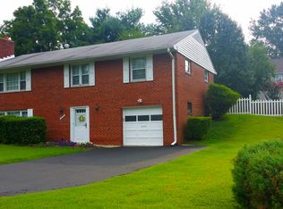 1502 Wasp Ln, Mclean, VA 22101