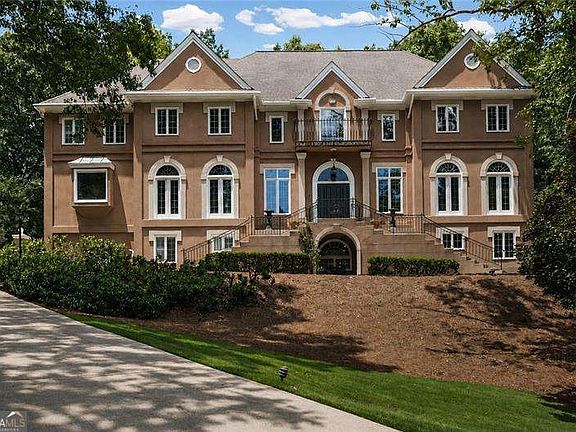 2nd image of 135 Lameloise Ln