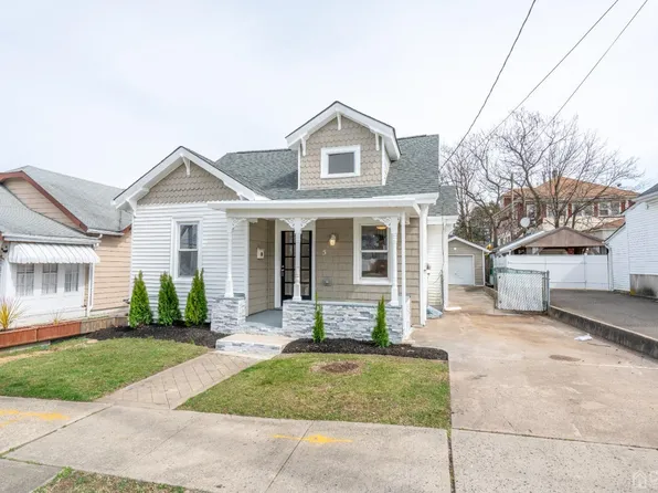 5 Albert St, South River, NJ 08882