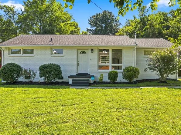 911 Hunt St, Murfreesboro, TN 37130