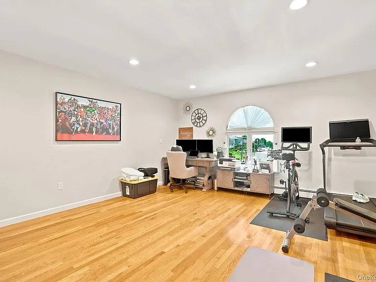 316 Gainsborg Ave #2 — Photo 16