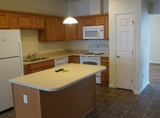 16 Lancaster Ave, New Windsor, NY 12553