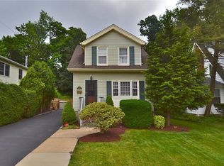 12 Elizabeth St, Caldwell, NJ 07006