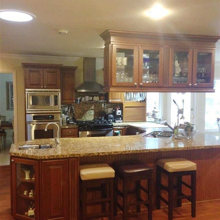2nd image of 8766 Cliffridge Ave