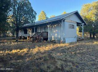 2149 Fishermans Rd, Overgaard, AZ 85933