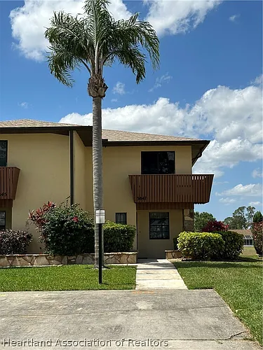 3847 Edgewater Dr Photo 1