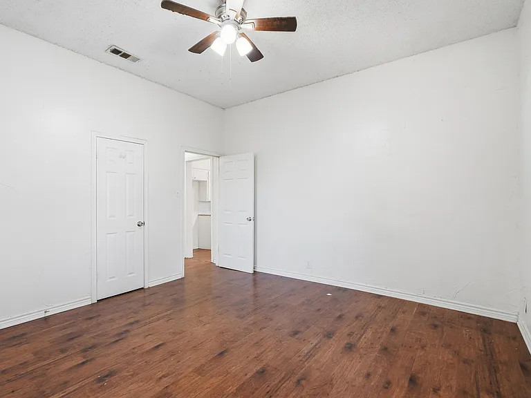 900 W Morgan St — Photo 14