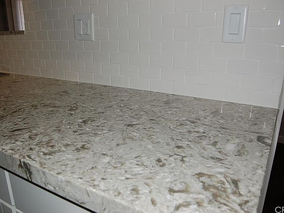 5th image of 28981 Thornhill Dr