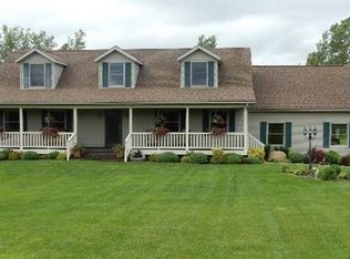 696 Bell Rd, Xenia, OH 45385