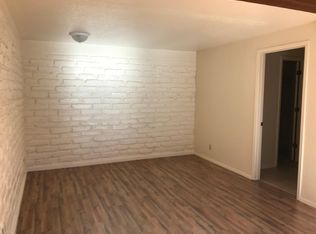 1208 Candelaria Rd NW APT B3, Albuquerque, NM 87107