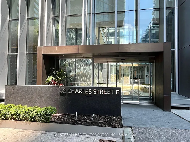 42 Charles St E #4501 — Photo 2